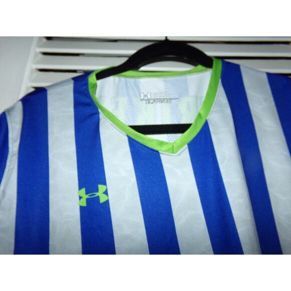 Under Armour soccer shirt XL Excellent condition See back picture - Picture 2 of 3